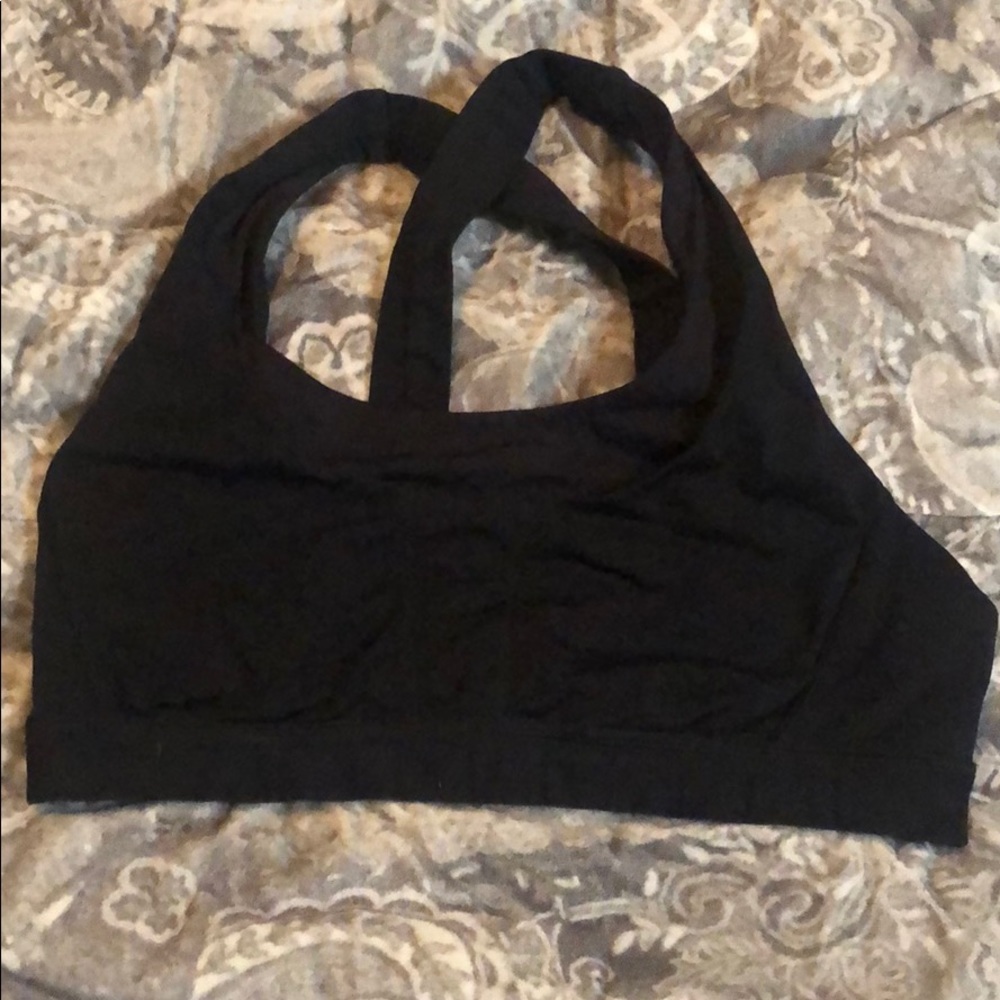 Lululemon Run: stuff your bra